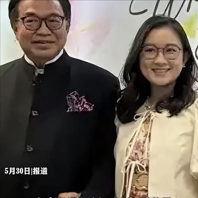 差41岁的忘年恋！73岁香港卢伟国迎娶好友90后女儿，网友说的现实（组图） - 3