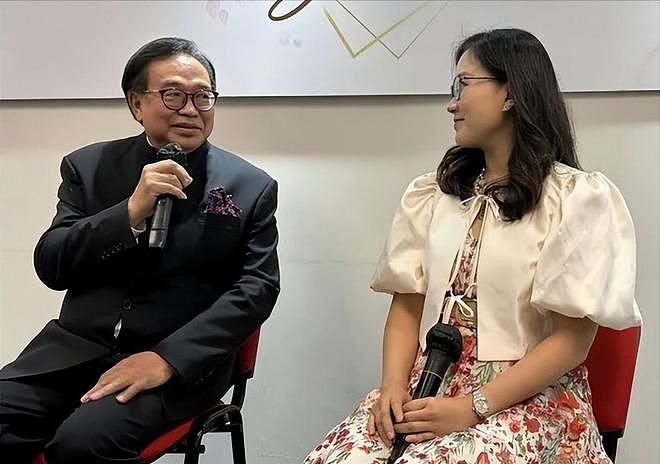 差41岁的忘年恋！73岁香港卢伟国迎娶好友90后女儿，网友说的现实（组图） - 8