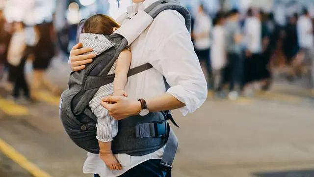 香港父母跨国虐儿案：婴儿被送收容所，多国卷入抚养权纠纷（组图） - 1