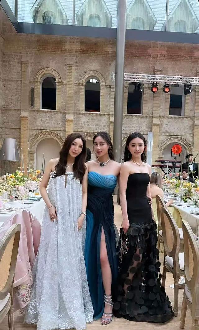 何猷君奚梦瑶婚礼宾客名单流出！四房一家齐赴法，8人名媛伴娘团合影（组图） - 10