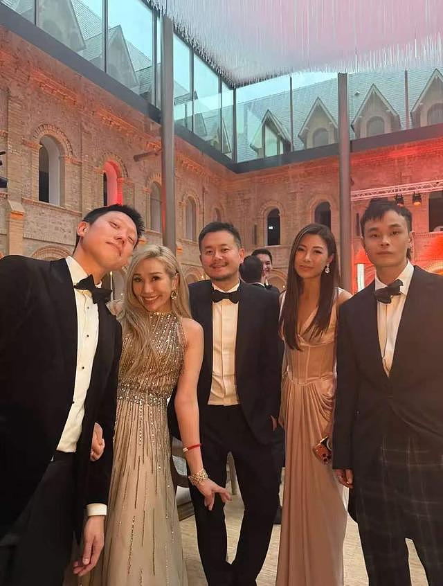 何猷君奚梦瑶婚礼宾客名单流出！四房一家齐赴法，8人名媛伴娘团合影（组图） - 18