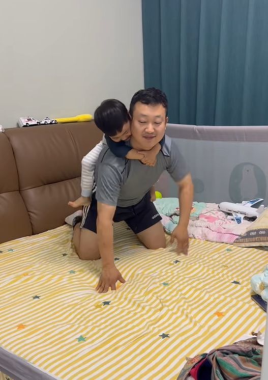 3岁宝宝不知妈妈去世每天要出去找，爸爸怕他受伤害选择“撒谎”，网友回复太暖了（组图） - 2