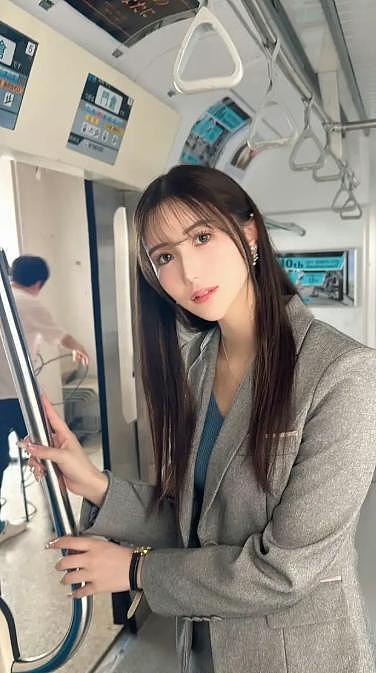 粉丝花35000邀日本F级女优入境“圆梦”，当场被抓吓哭，惨遭驱逐 - 9