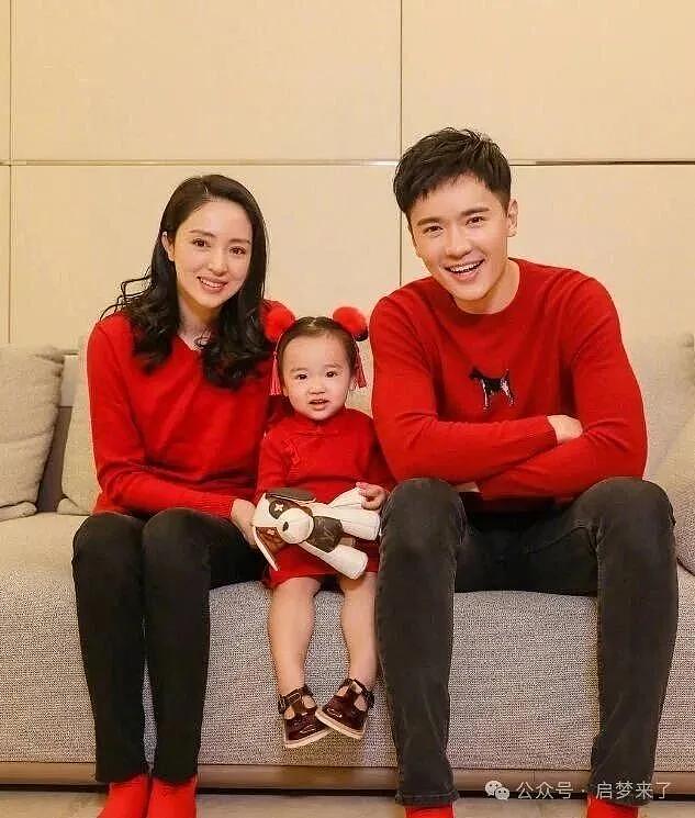 小酒窝说：就想要一张合照！董璇高云翔离婚7年后首同框全网破防 - 16