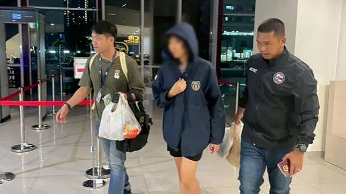 21岁港女生遭心理操控！自导自演“被绑架”骗父140万，获泰警解救（组图） - 1