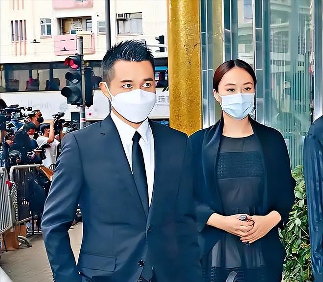 何猷君伴郎团让人背后冒凉气！除了王嘉尔 剩下17个全是顶级富二（组图） - 5