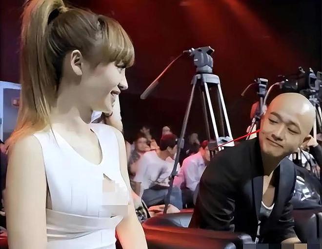 拍戏时被男星手伸进裤子？女演员难以启齿的“灯下黑”，不止于此 - 3