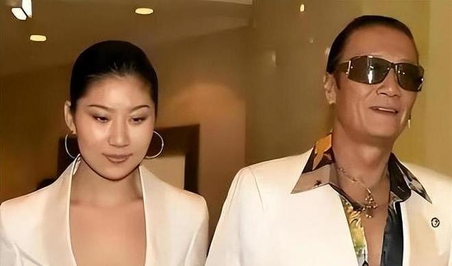 Coco彻底摊牌了！公开张柏芝三胎生父+谢霆锋结婚内幕，信息量炸裂 - 3
