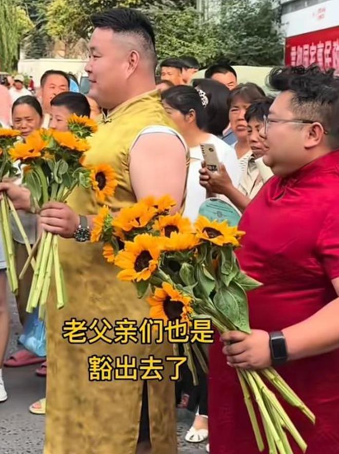 高考在即!家长穿旗袍、紫内裤、让高铁减速,有个举动最令人不齿 - 5