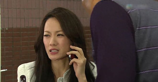 陪睡陪玩只是冰山一角!知名港星又曝大瓜,当众被男星伸手进裤子(组图) - 1