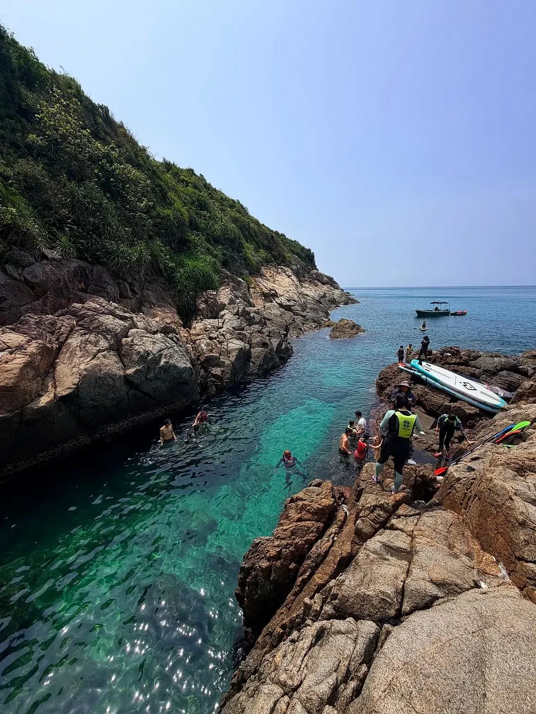 网红景点游客被海浪卷走,警方:遗体已找到(组图) - 1