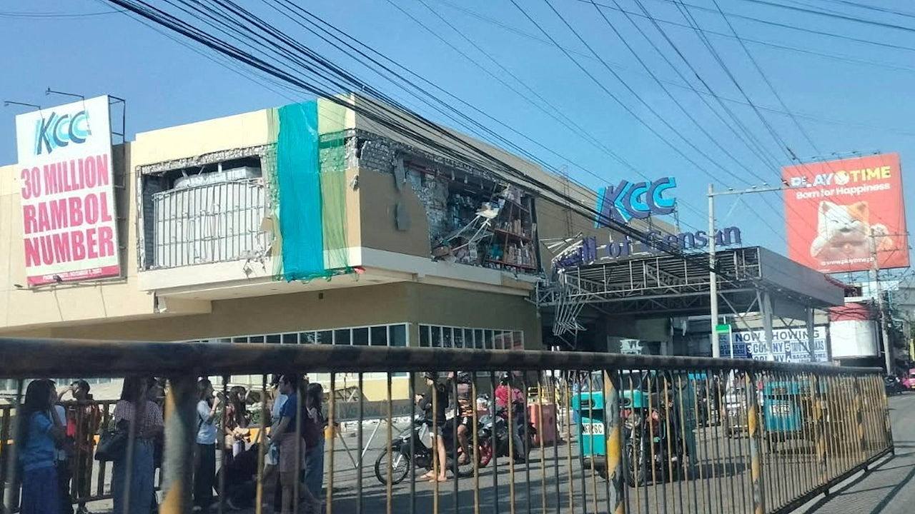 菲律宾突发7.8级地震!至少15人死亡,大量建筑垮塌!沿海地区出现1.4米海啸(组图) - 4