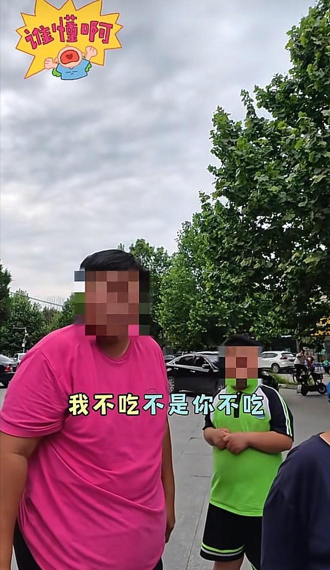 北京母子退5元烤肠后续：孩子激动喊退钱，知情人曝这家人很蛮横（组图） - 3