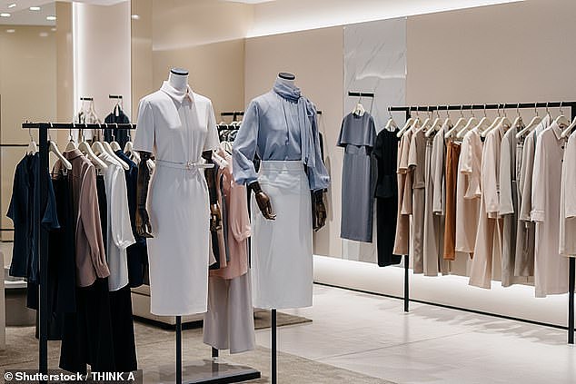 行业员工揭秘：新衣服穿之前必须先清洗，可能比公厕还要脏（组图） - 2