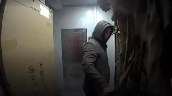 湖南男子求爱不成多次报复：泼强酸、放置爆炸物致女主播毁容（组图） - 2