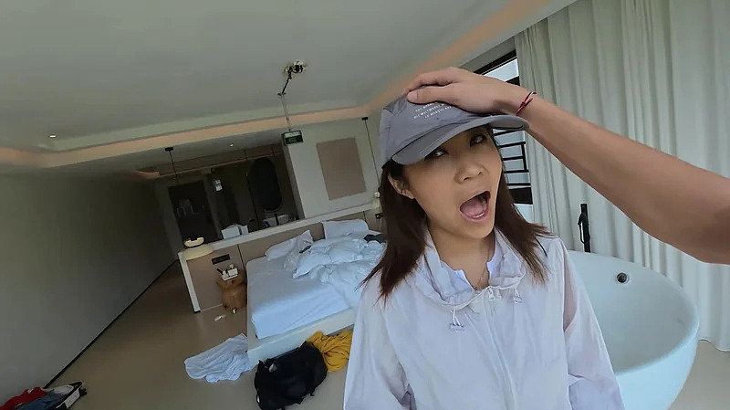 认识几小时就开房！西安麻辣烫事件后续，英国网红还在拍，女主身份曝光（组图） - 39