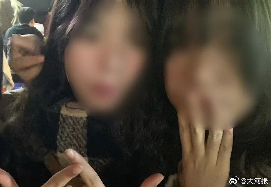 21岁双胞胎姐妹遭入室行凶,1死1重伤,家属发声(组图) - 1