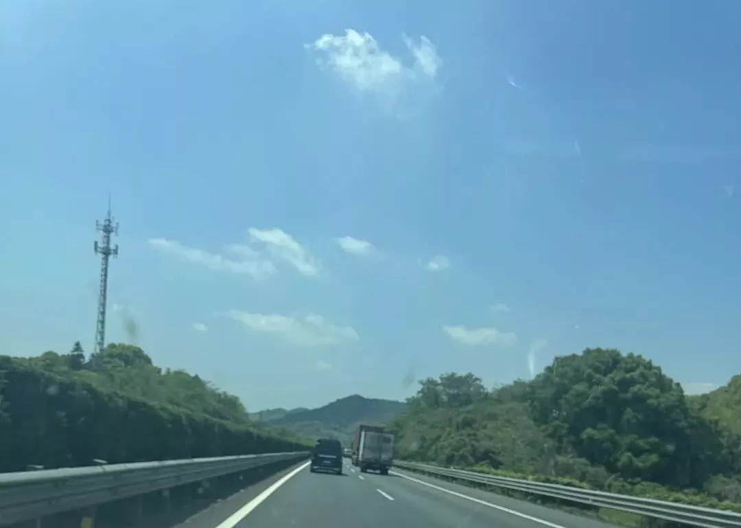 一场惨剧的报道,看媒体如何“遮掩”真相(组图) - 1