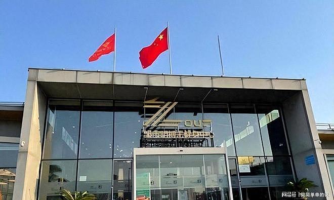 邹市明冉莹颖7年败光2亿,财务危机深陷不归路(组图) - 1