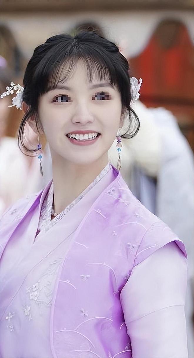 不止“手伸进裤子”！那些片场潜规则，正在毁掉多少年轻女演员？（组图） - 4