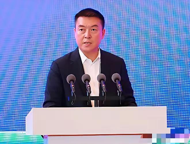“电梯亲吻门”公司回应:董事长是惠州首富,夫妇俩身价达650亿(组图) - 4