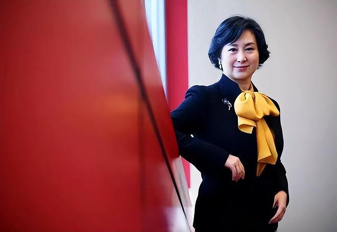 摊牌！何超琼出手，套现1.4亿或是开始，原来她和李嘉诚是同类人（组图） - 28