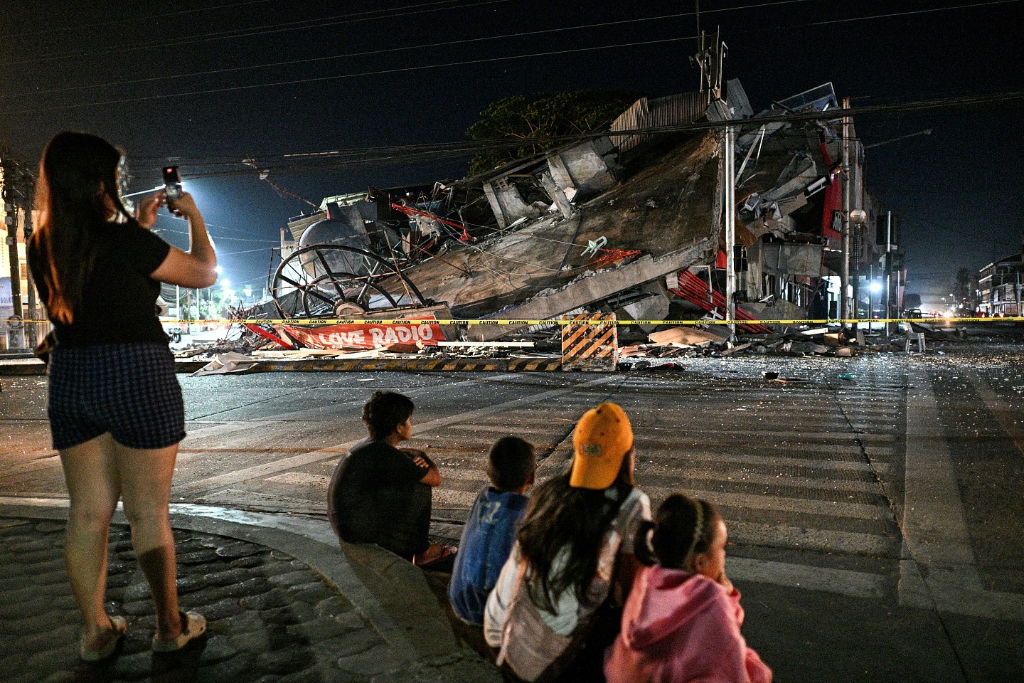 菲律宾7.8级大地震!升至最少45死487伤,另17失踪(组图) - 2