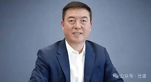 “电梯门”不雅视频女主角，危险了！（组图） - 13