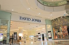澳David Jones沦为“空城”！员工上班刷手机引热议，网友感叹：都变了（视频/组图）