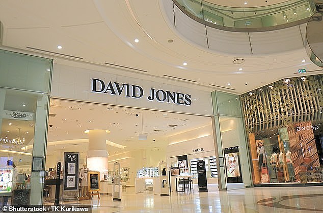 澳David Jones沦为“空城”!员工上班刷手机引热议,网友感叹:都变了(视频/组图) - 1