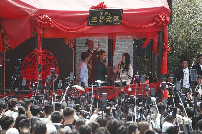 介绍媳妇奖励1000元！河南村支书“脱单悬赏”为光棍征婚（组图） - 8
