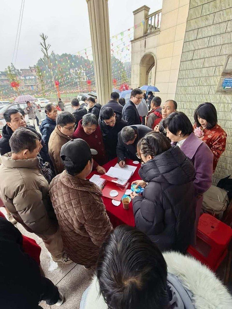 介绍媳妇奖励1000元！河南村支书“脱单悬赏”为光棍征婚（组图） - 11
