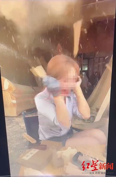 “女主播遭快递盒爆炸烧伤案”更多细节曝光：被告自制爆炸装置，多次趁女主播直播时作案 - 2