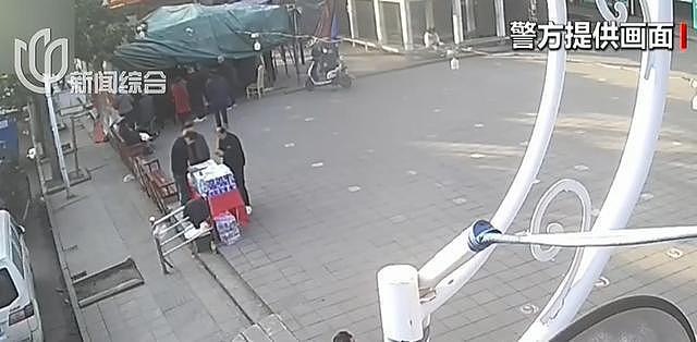 女子白天扫码下载APP领卷纸，半夜账户里2万多元存款消失，无任何短信提醒（组图） - 4