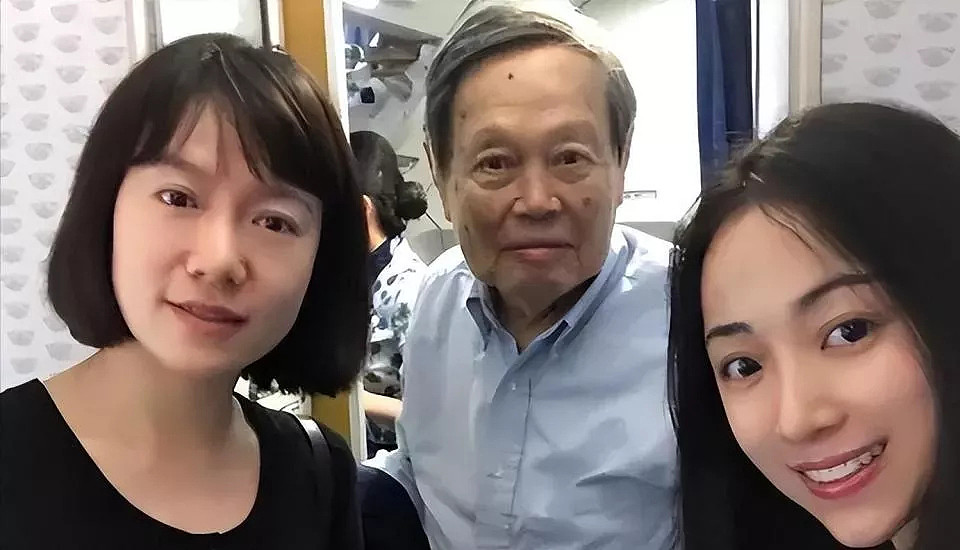 杨振宁走后半年,50岁翁帆喝酒骑马潇洒似少女(组图) - 10