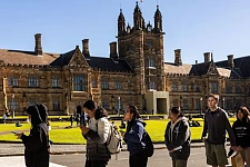 近8成国际学生收入来自中国！澳洲高校极度依赖留学生引忧虑（图）