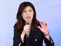 郑丽文在华盛顿出席活动，重申坚持“九二共识”