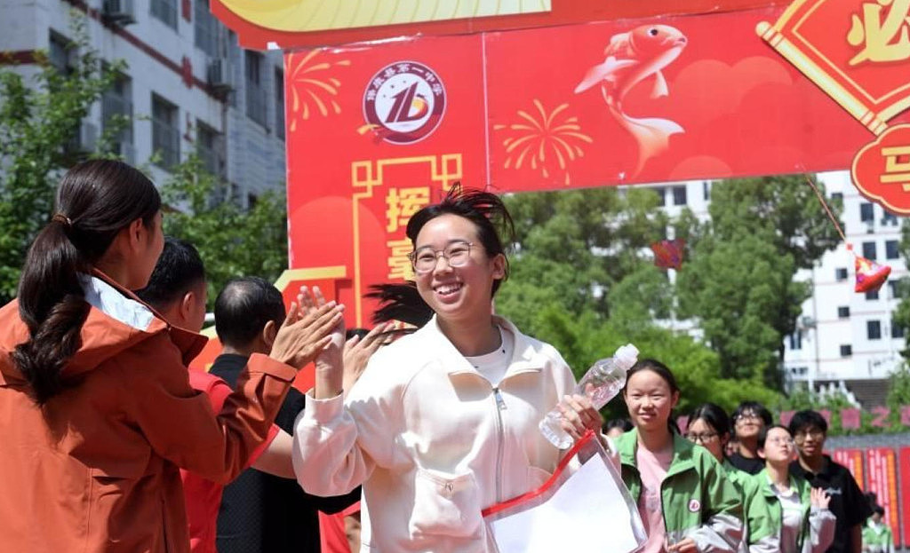 少子化加剧竞争？“高考神话破灭”下的中国青年（组图） - 5