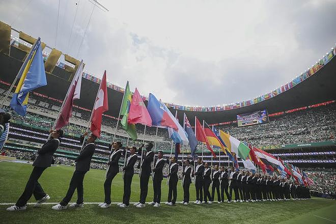 世界杯男模队“消费降级”?法国高定换Nike、德国“务工风”… - 10