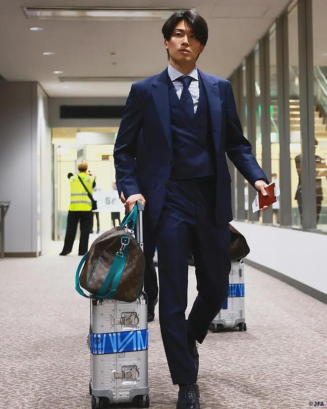 世界杯男模队“消费降级”?法国高定换Nike、德国“务工风”… - 67