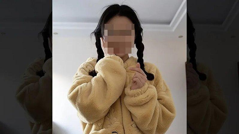湖北小学桃色风波,辣妈裸片误传到班群,“榜一大哥”竟是同学爸 - 1