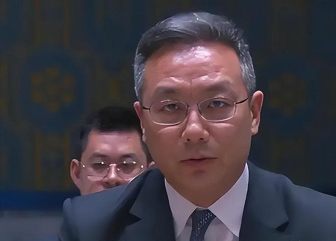 防线全面崩溃,俄军攻占乌方重镇,北约不愿看到的事,还是发生了 - 9