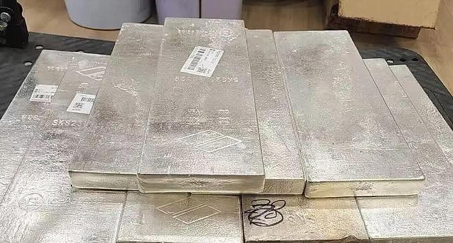 一睁眼就亏几十万元,一路下跌,有人亏损七位数 - 1