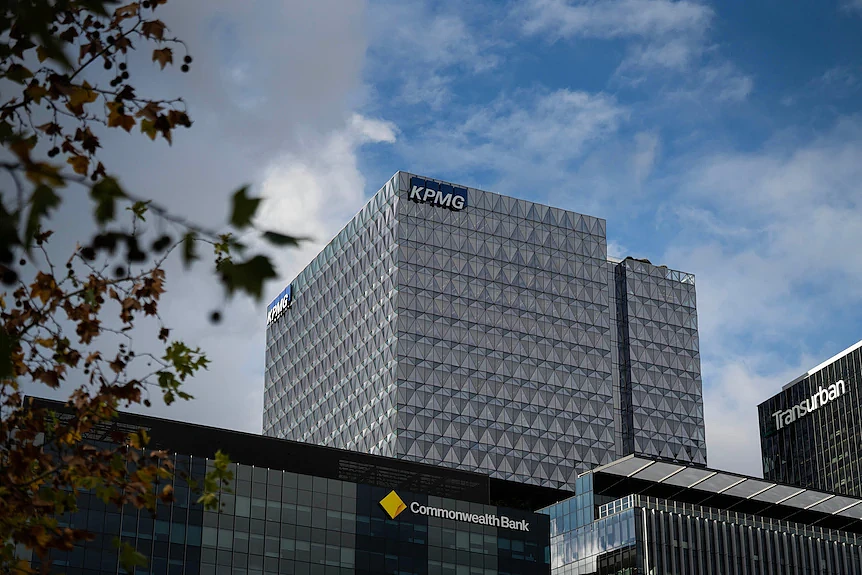 KPMG在澳深陷丑闻!合伙人涉泄露客户文件,多名高层辞职,30名证人将接受质询(组图) - 5