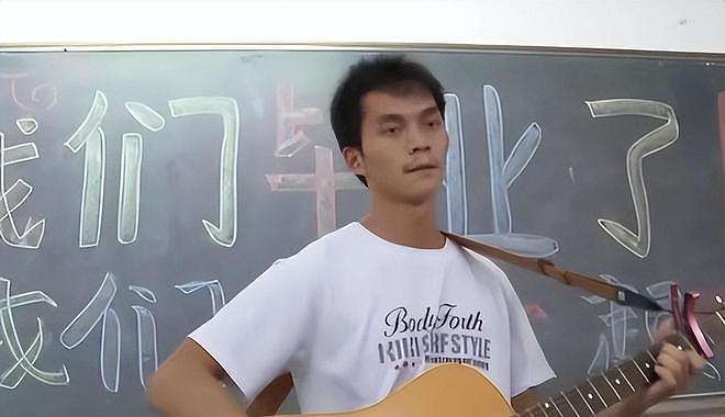 参加16次高考赚30万？唐尚珺再陷争议，私生活被扒（组图） - 20