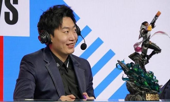 世界杯直播解说台起争执!管泽元锐评姆巴佩,范志毅当场回怼 - 6