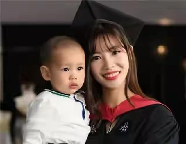 叛逆女学霸鲁林希17岁拒保送清华,大二在美国未婚生子,后来怎样 - 17