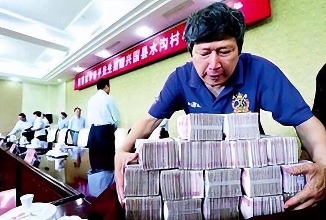 第一软饭男李春平:伺候美国老太10年,继承数亿财产,后来如何? - 18