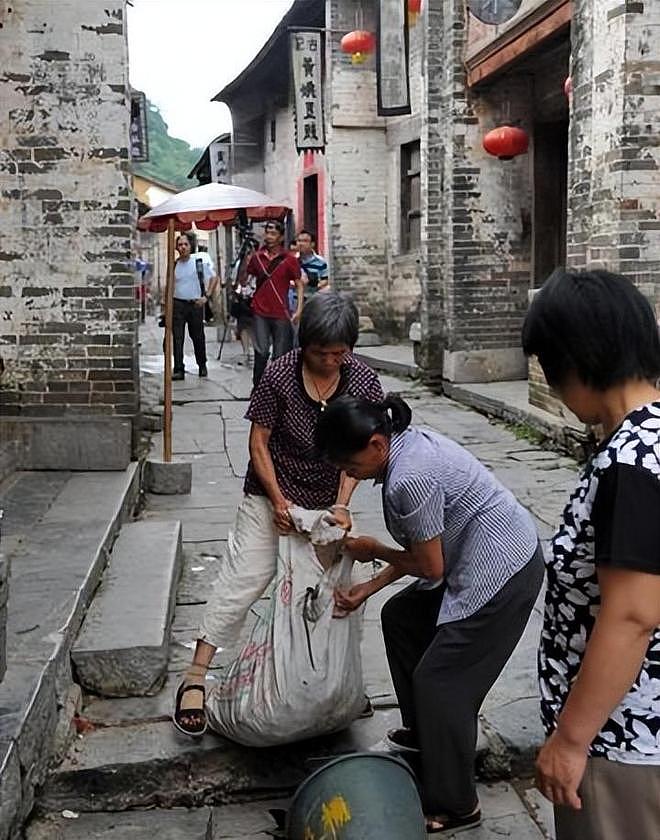 比涨价更致命的是,中国景区千篇一律的“无聊”,正在逼走年轻人 - 11