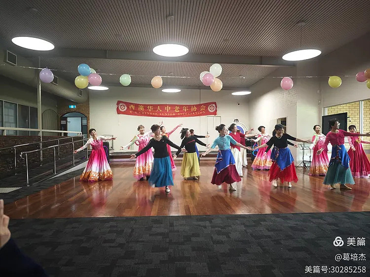 欢腾的五湖四海（组图） - 2